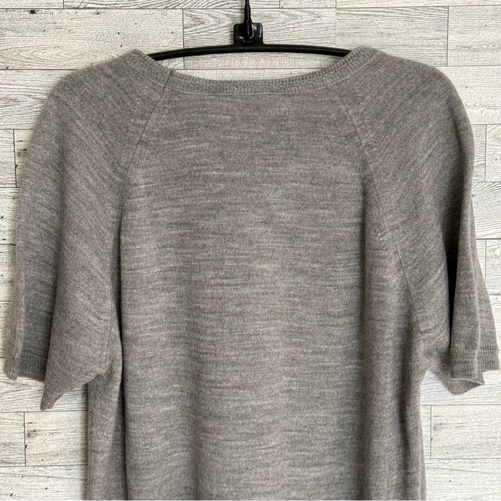 Hampshire Studio Size-Large  VINTAGE Acrylic Sweater Short‎ Sleeve Gray/Silver - Picture 10 of 14